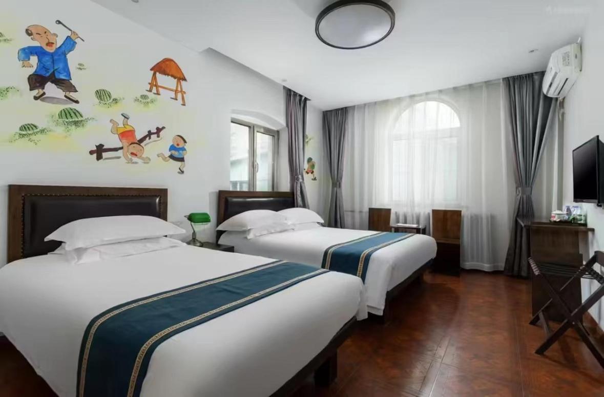 Nostalgia Hotel Beijing Guozijian Ghost Street - Near Beijing Lama Temple, Beihai Park, Jingshan Park, Drum Tower, Houhai Bar Street, Tian'Anmen Square, Located In Beijing Traditional Hutongs, 5 Minutes Away From Beixinqiao Metro Station Bagian luar foto