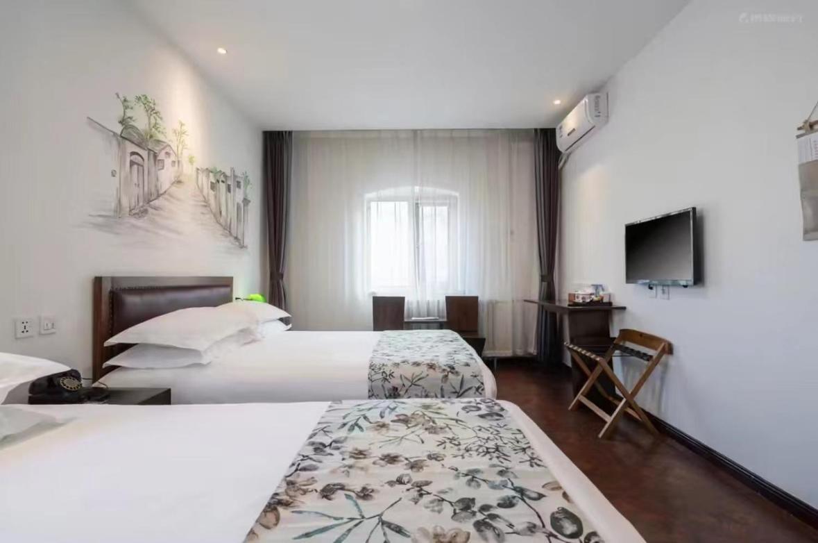 Nostalgia Hotel Beijing Guozijian Ghost Street - Near Beijing Lama Temple, Beihai Park, Jingshan Park, Drum Tower, Houhai Bar Street, Tian'Anmen Square, Located In Beijing Traditional Hutongs, 5 Minutes Away From Beixinqiao Metro Station Bagian luar foto