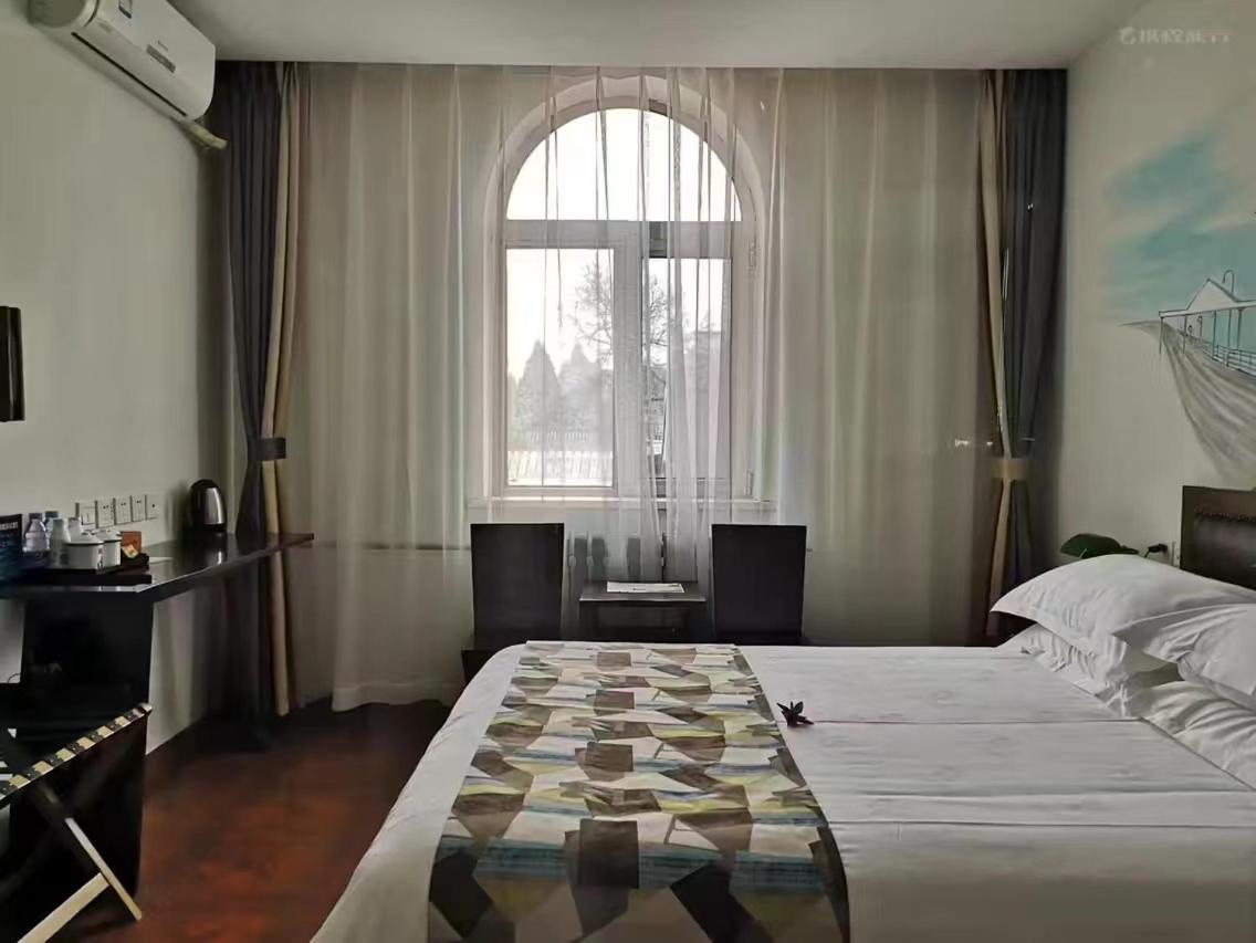 Nostalgia Hotel Beijing Guozijian Ghost Street - Near Beijing Lama Temple, Beihai Park, Jingshan Park, Drum Tower, Houhai Bar Street, Tian'Anmen Square, Located In Beijing Traditional Hutongs, 5 Minutes Away From Beixinqiao Metro Station Bagian luar foto