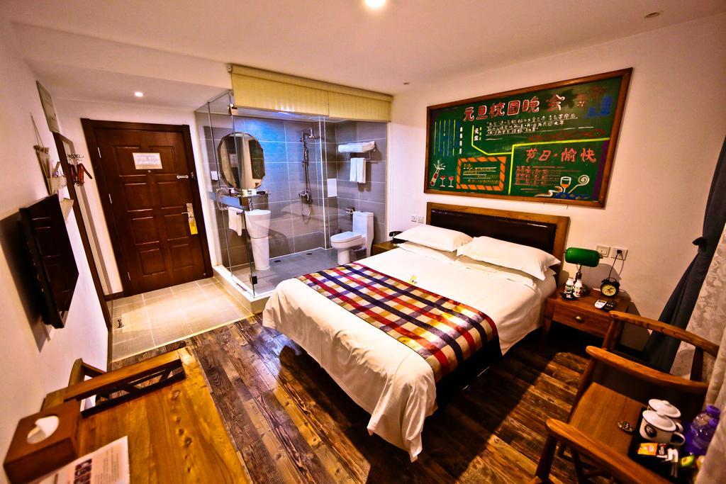 Nostalgia Hotel Beijing Guozijian Ghost Street - Near Beijing Lama Temple, Beihai Park, Jingshan Park, Drum Tower, Houhai Bar Street, Tian'Anmen Square, Located In Beijing Traditional Hutongs, 5 Minutes Away From Beixinqiao Metro Station Bagian luar foto